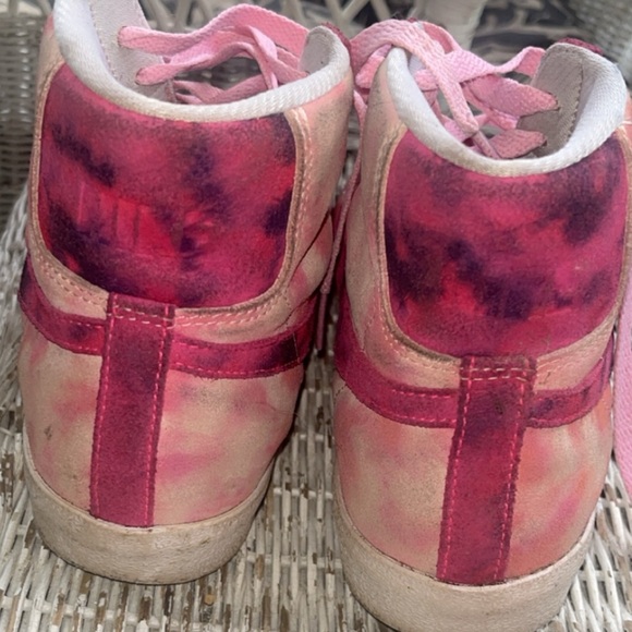 Nike custom Tye dye hi tops women’s 8 - Picture 4 of 5